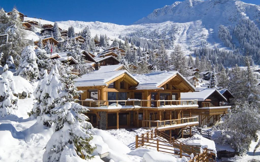 Роскошная вилла внутри холма швейцарских Альп – идеальное место для уединенного отдыха